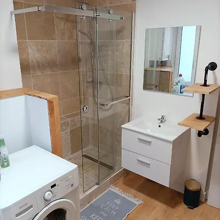 Holiday home Maison Chaleureuse Dans Le Centre De Sur Mer